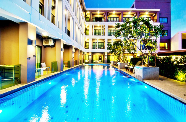 Hotel J Residence (anciennement Trio Hotel Pattaya)